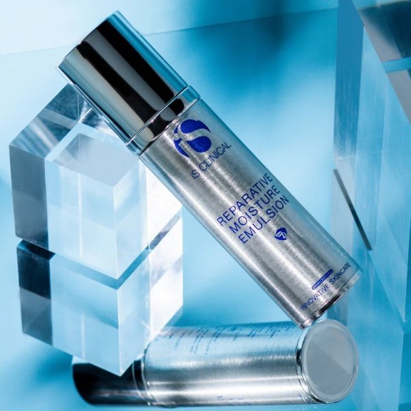 THE SKIN RENEWAL COLLECTION, Is Clinical